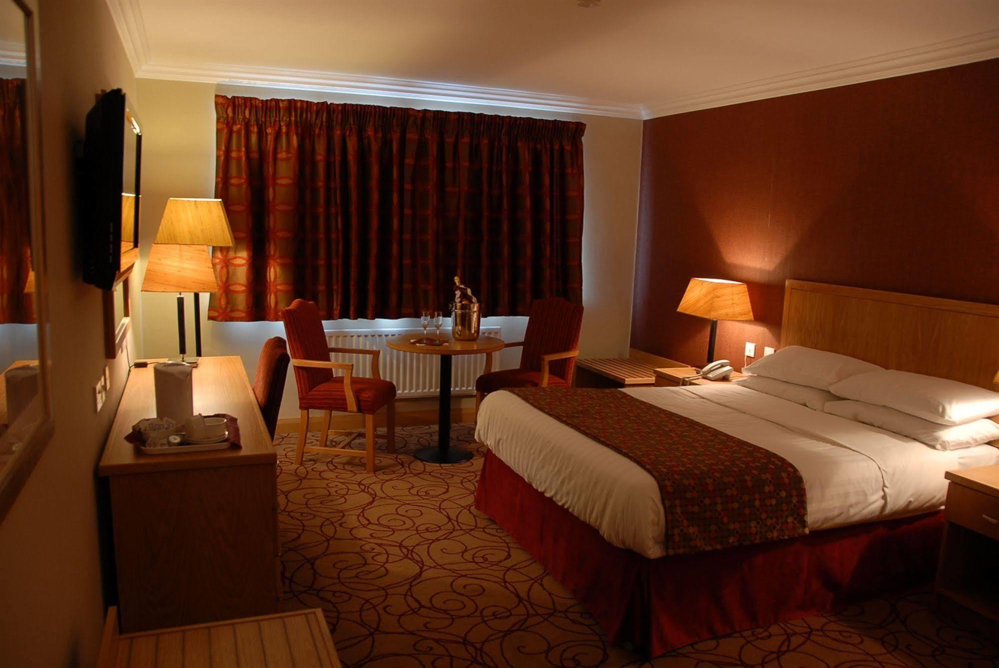 Curran Court Hotel Larne Buitenkant foto